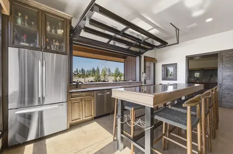 19100 Macalpine Loop Bend OR 97702