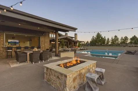 19100 Macalpine Loop Bend OR 97702
