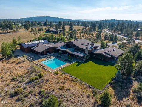 19100 Macalpine Loop Bend OR 97702