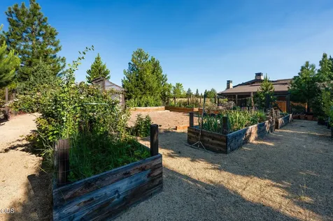 19100 Macalpine Loop Bend OR 97702
