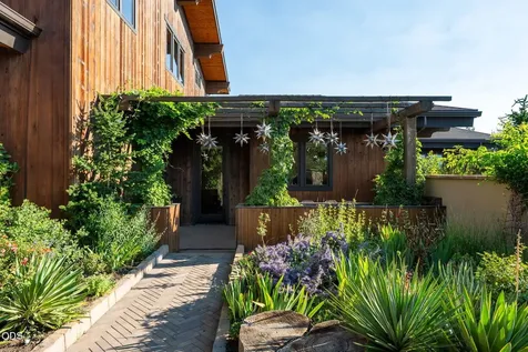 19100 Macalpine Loop Bend OR 97702