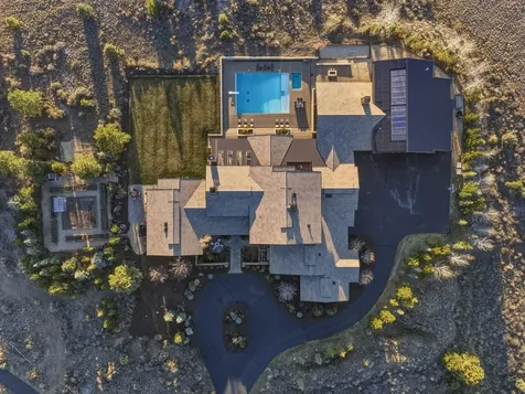 19100 Macalpine Loop Bend OR 97702