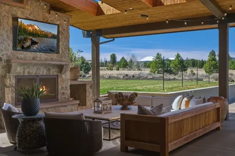 19100 Macalpine Loop Bend OR 97702