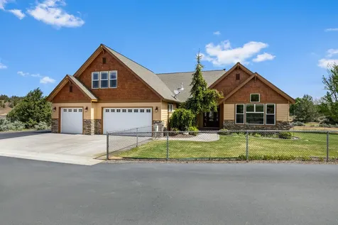 2310 SE Bitterbrush Drive Madras OR 97741