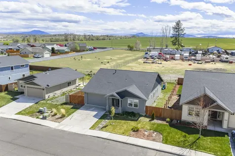 606 Patriot Drive Metolius OR 97741