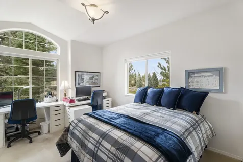 900 Victoria Falls Drive Redmond OR 97756