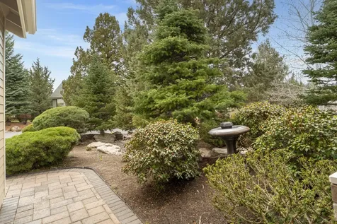 900 Victoria Falls Drive Redmond OR 97756