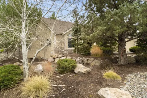 900 Victoria Falls Drive Redmond OR 97756