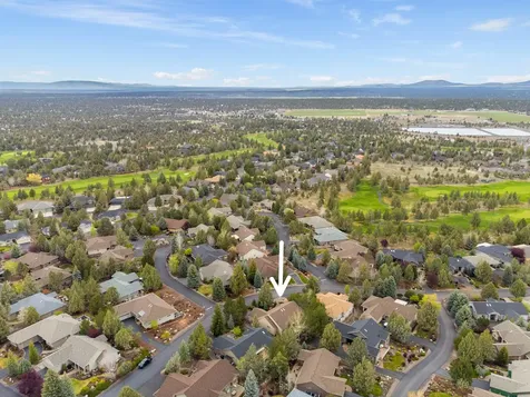 900 Victoria Falls Drive Redmond OR 97756