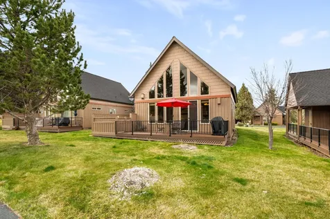 8588 Red Wing Lane Redmond OR 97756