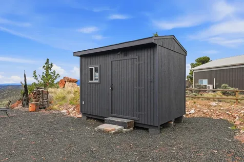 10702 SE Wicasa Lane Prineville OR 97754