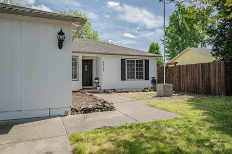 8022 Brie Terrace White City OR 97503
