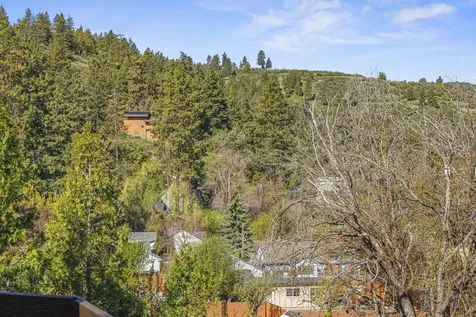 1240 Vista Way Klamath Falls OR 97601