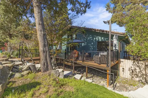 1240 Vista Way Klamath Falls OR 97601