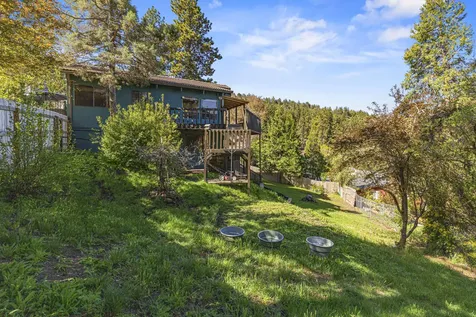 1240 Vista Way Klamath Falls OR 97601