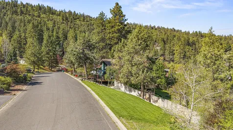 1240 Vista Way Klamath Falls OR 97601