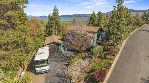 1240 Vista Way Klamath Falls OR 97601