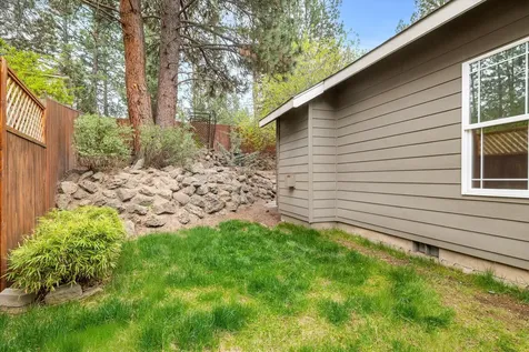 19563 Meadowbrook Drive Bend OR 97702