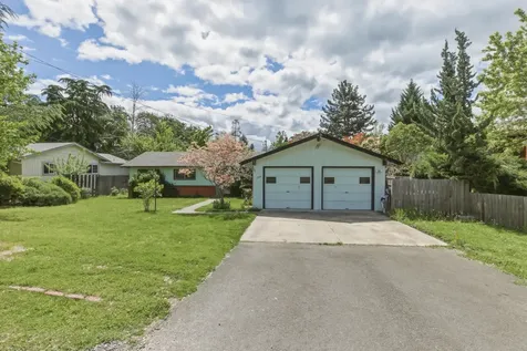 1984 Woodlawn Drive Medford OR 97504