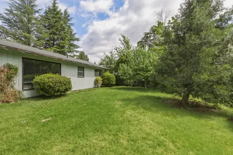 1984 Woodlawn Drive Medford OR 97504