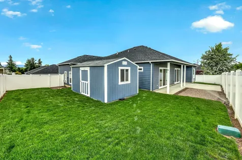 1723 Luxor Lane Medford OR 97504