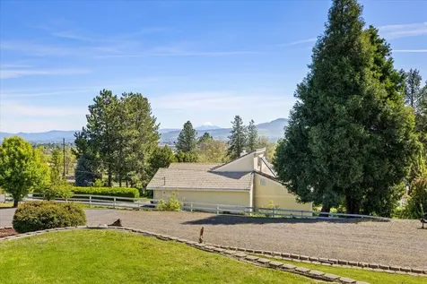 2340 Hillside Drive Central Point OR 97502