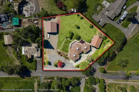 2340 Hillside Drive Central Point OR 97502