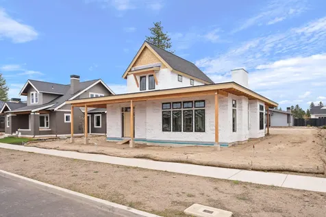 3333 NW Leavitt Lane Bend OR 97703