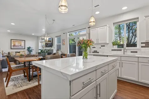 20582 Goldenrod Lane Bend OR 97702