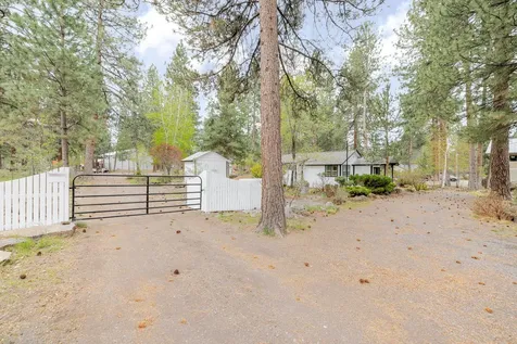 60236 Navajo Road Bend OR 97702