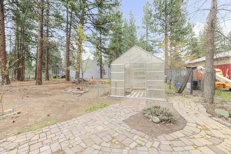 60236 Navajo Road Bend OR 97702
