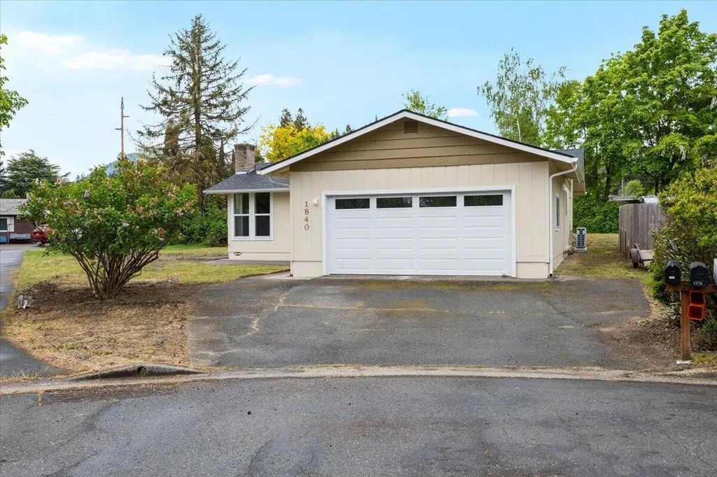 1840 Conestoga Drive Grants Pass OR 97527