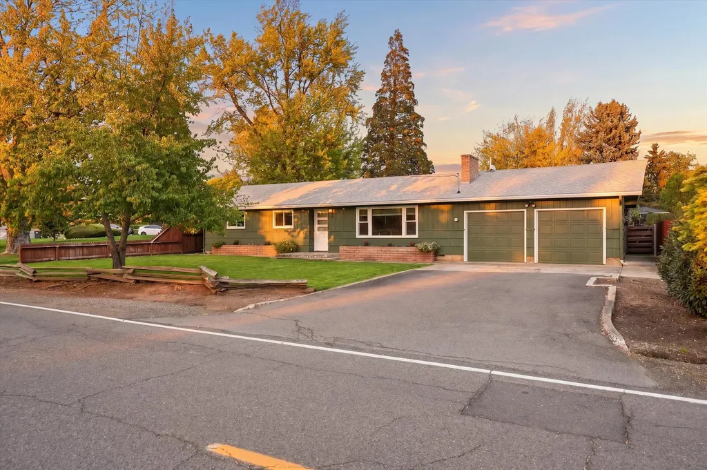 689 S Modoc Avenue Medford OR 97504