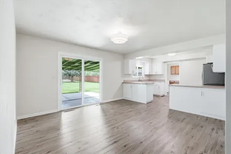 689 S Modoc Avenue Medford OR 97504