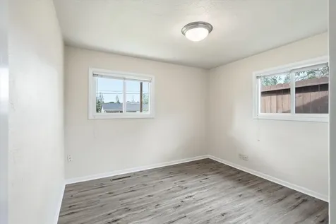 689 S Modoc Avenue Medford OR 97504