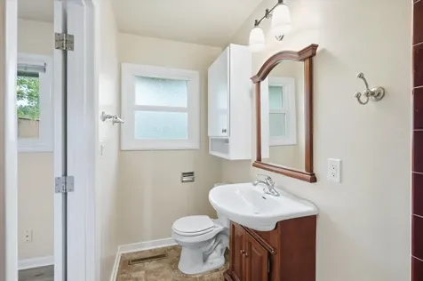 689 S Modoc Avenue Medford OR 97504