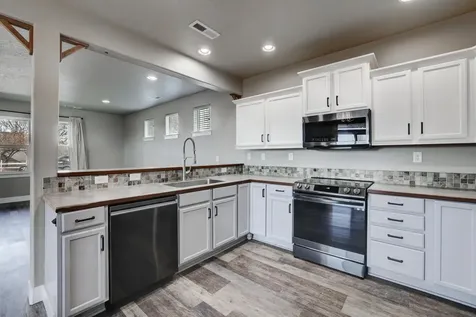 1525 SW 31st Street Redmond OR 97756