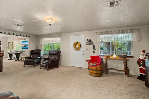 7771 Monument Drive Grants Pass OR 97526