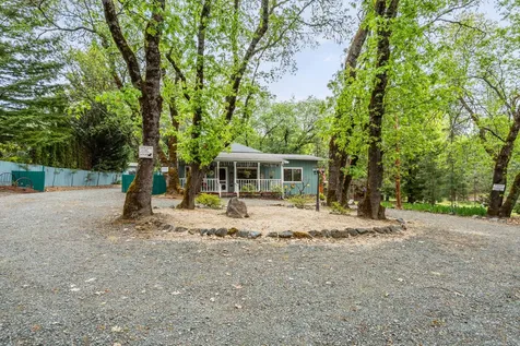 7771 Monument Drive Grants Pass OR 97526