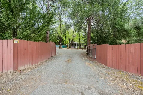 7771 Monument Drive Grants Pass OR 97526