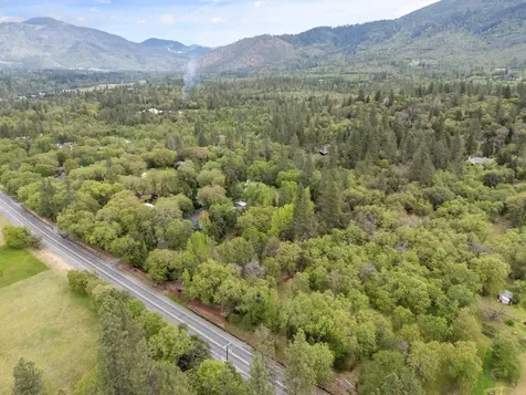 7771 Monument Drive Grants Pass OR 97526