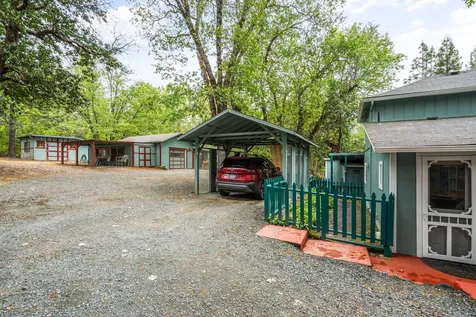 7771 Monument Drive Grants Pass OR 97526