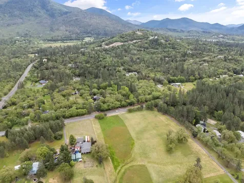 7771 Monument Drive Grants Pass OR 97526
