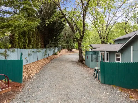 7771 Monument Drive Grants Pass OR 97526