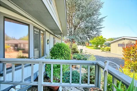 1848 Tamarac Lane Grants Pass OR 97527