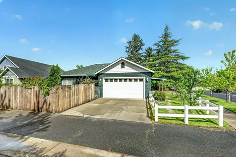 2078 Orchard Home Drive Medford OR 97501
