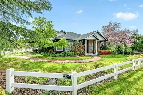2078 Orchard Home Drive Medford OR 97501