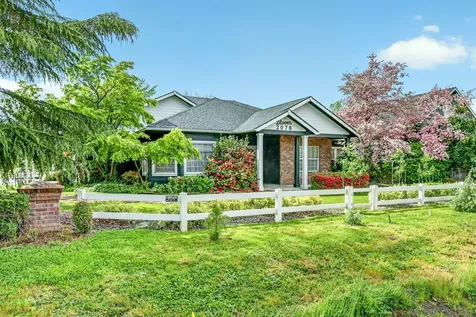 2078 Orchard Home Drive Medford OR 97501