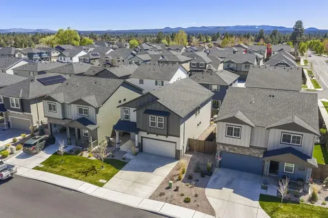 20625 SE Slate Avenue Bend OR 97702