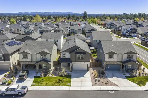 20625 SE Slate Avenue Bend OR 97702